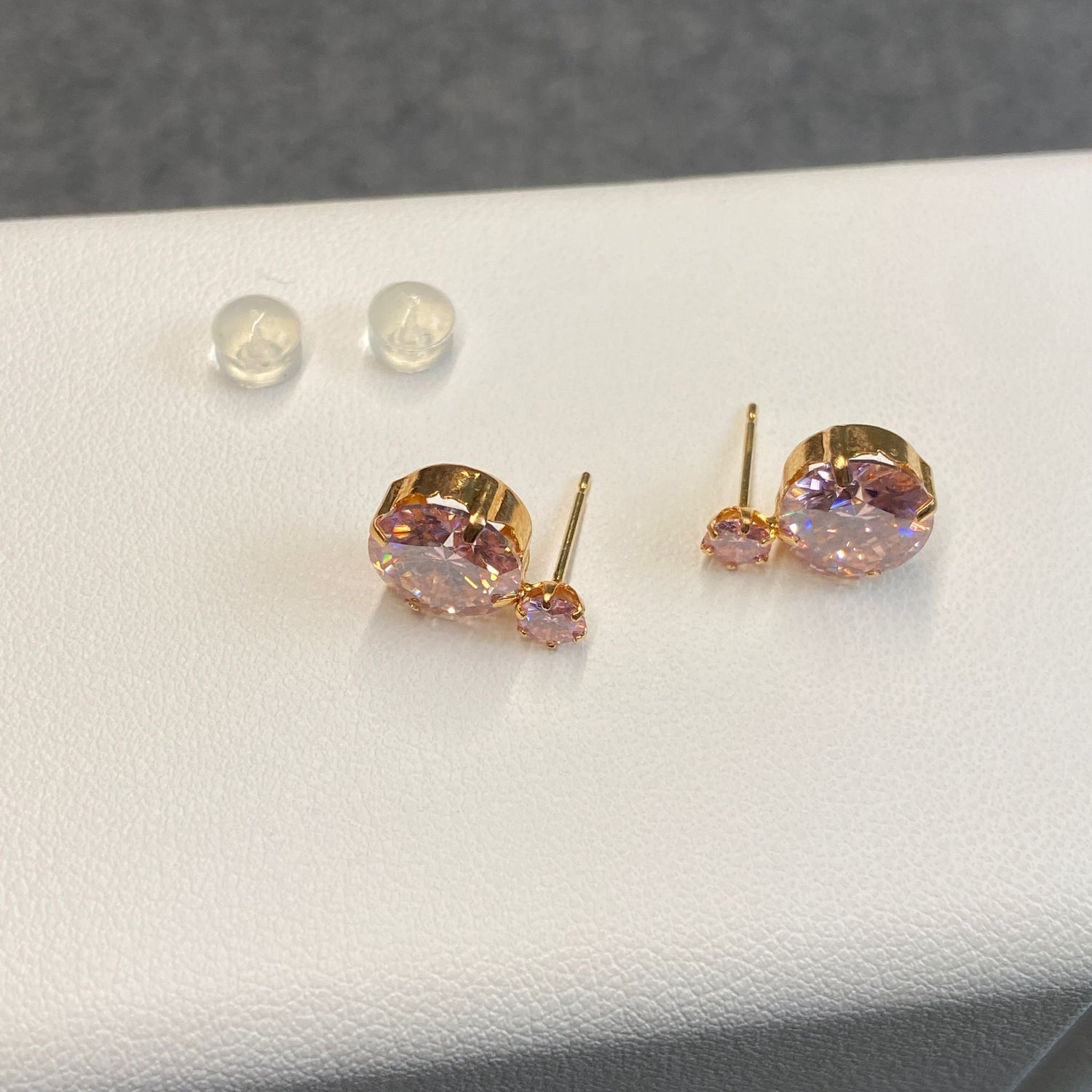 日本直送 光影雙星粉莫桑鑽金耳釘【JS424】