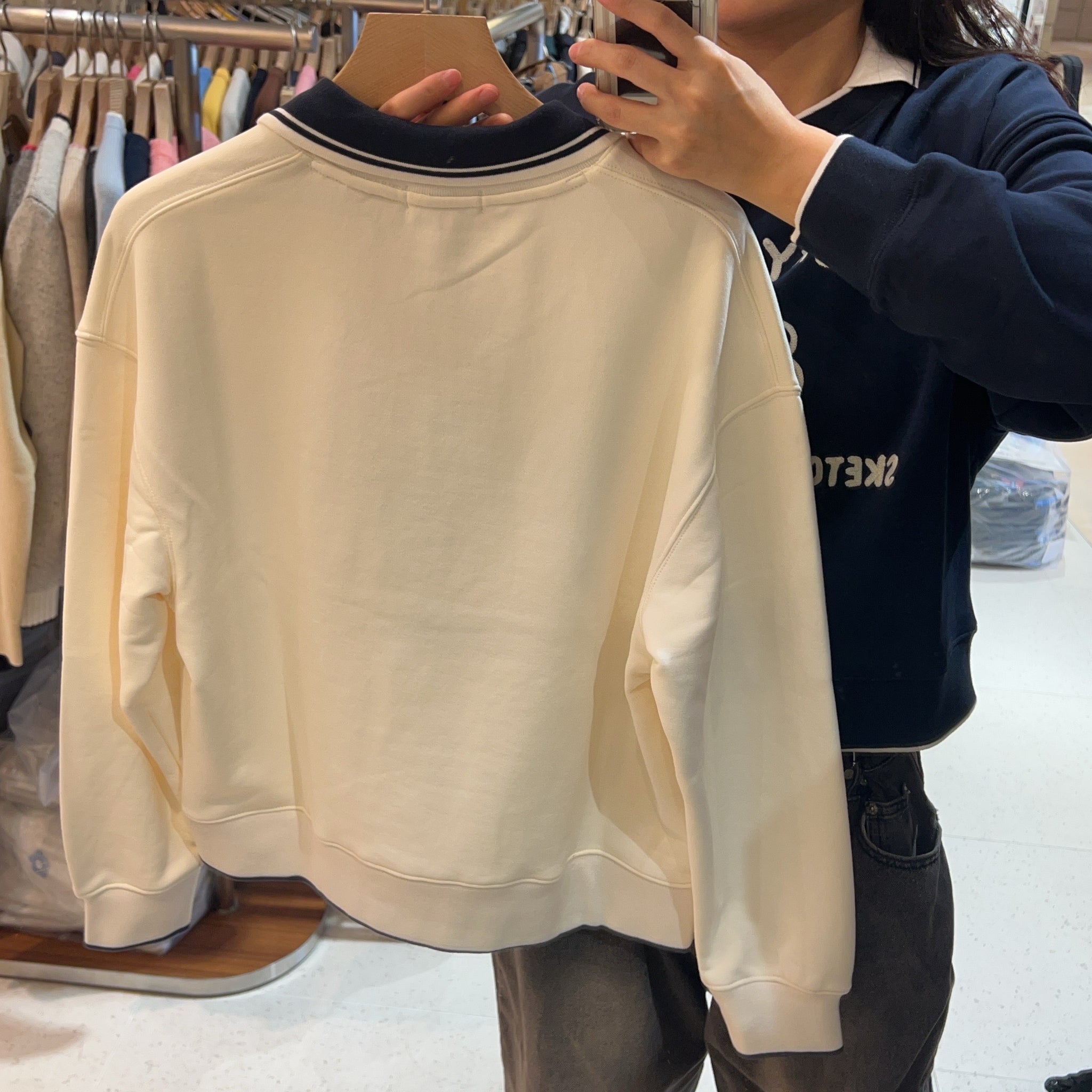 韓國 Wacky Willy Women's V-neck Collar Graphic Long Sleeves【WW038】