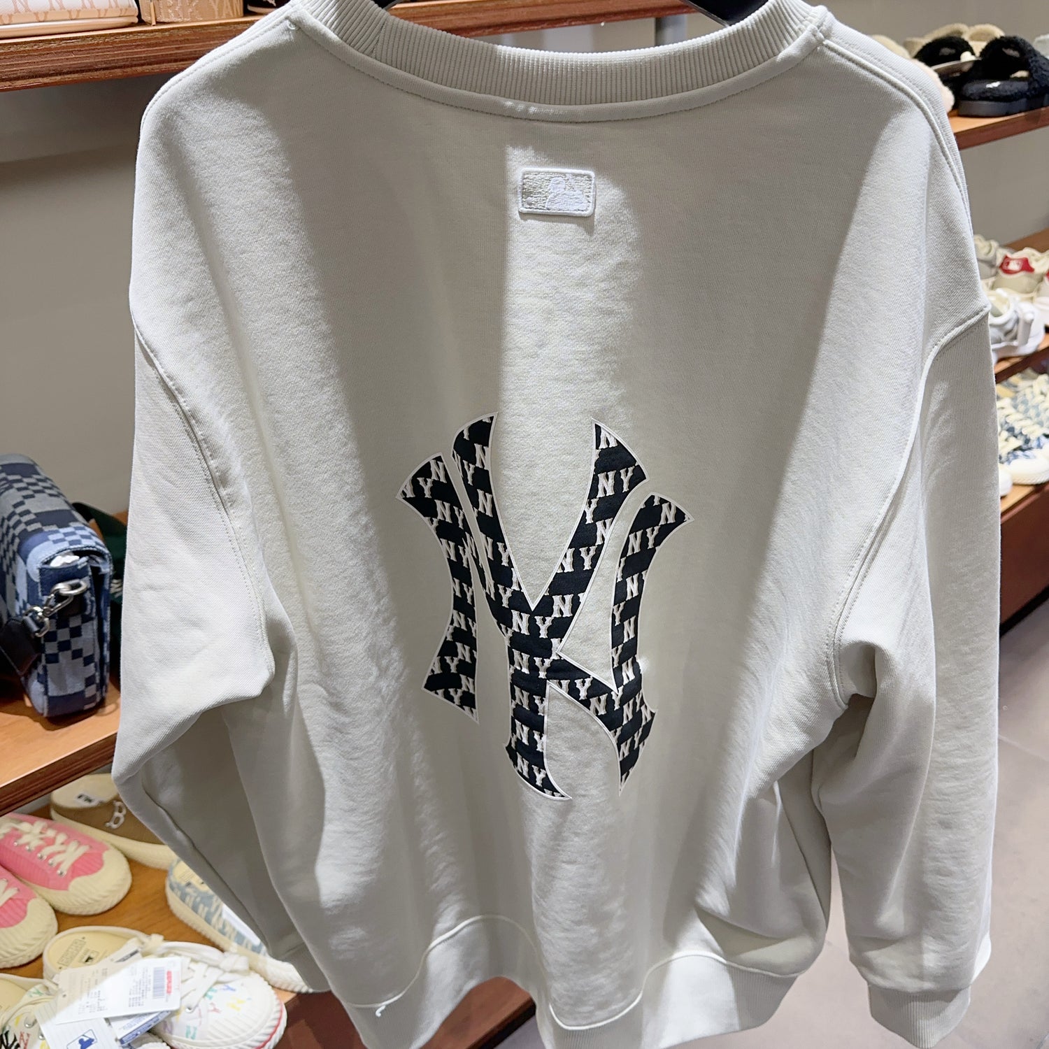 韓國 MLB CLASSIC MONOGRAM BIG LOGO OVERFIT SWEATSHIRT【MB153】