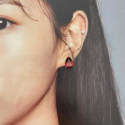 日本直送 天使之淚水滴石榴石金耳釘【JS414】