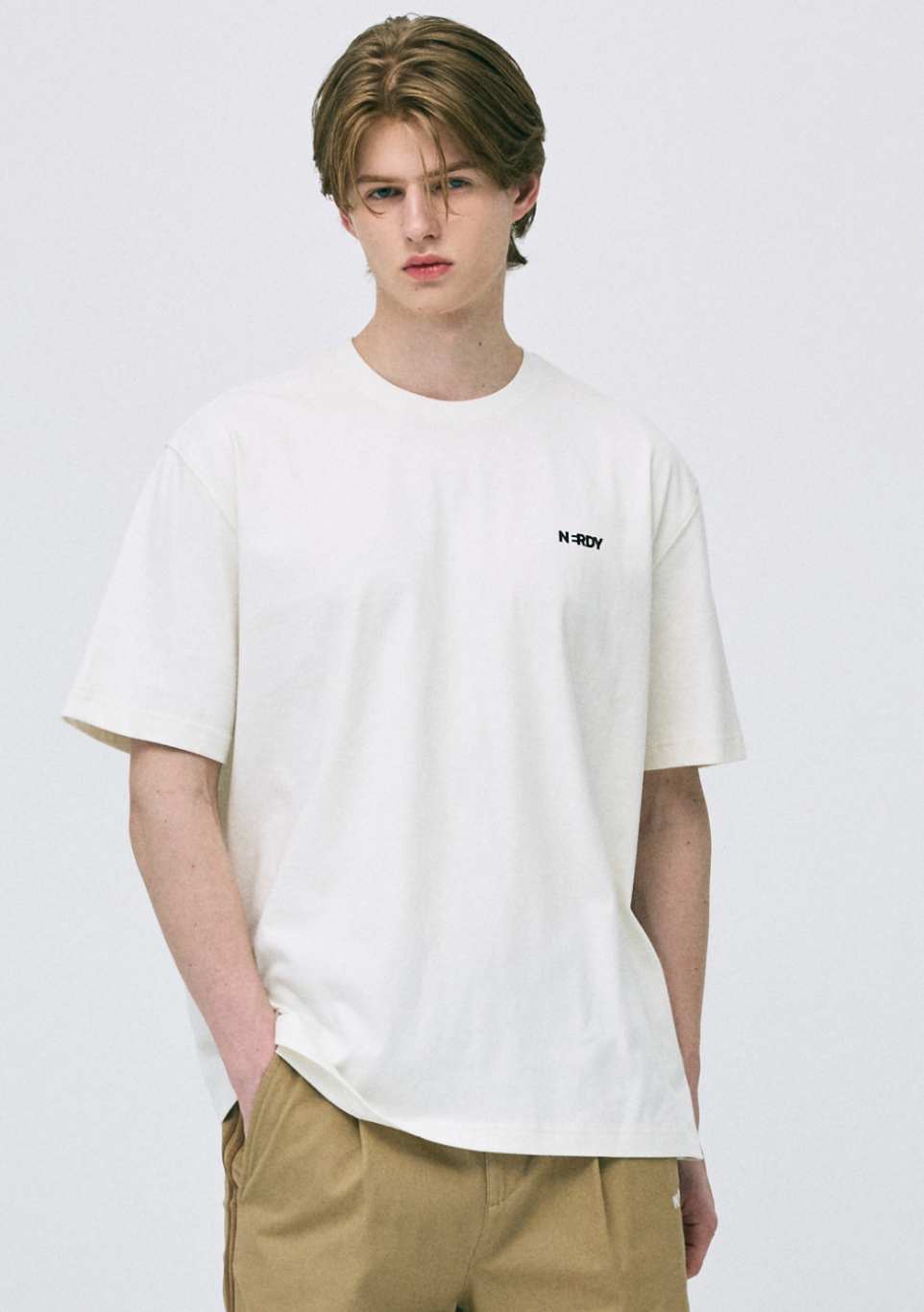 韓國 Nerdy Footprint S/S T-Shirt【NY037】