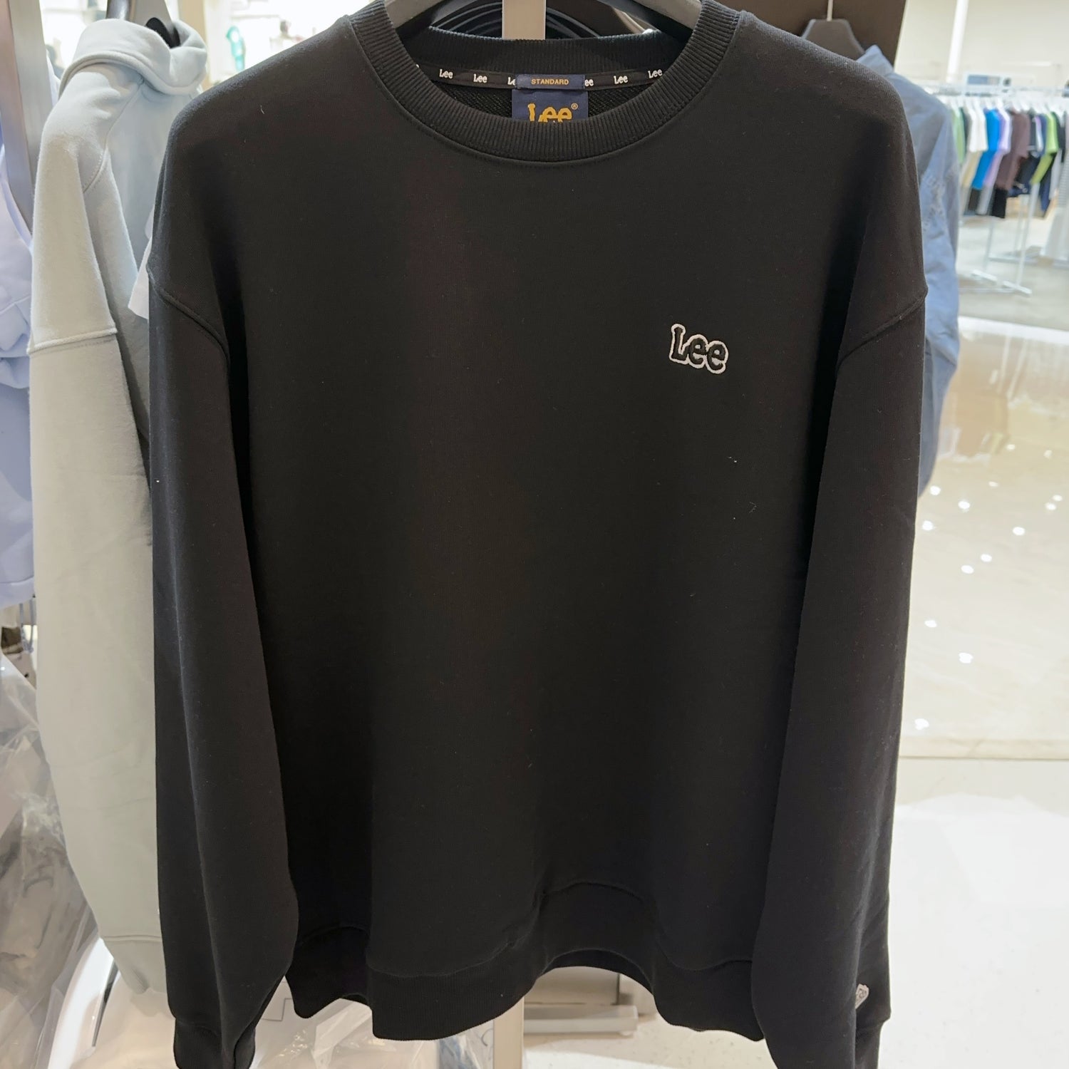 韓國 Lee Small Twitch Logo Sweatshirt【LE015】