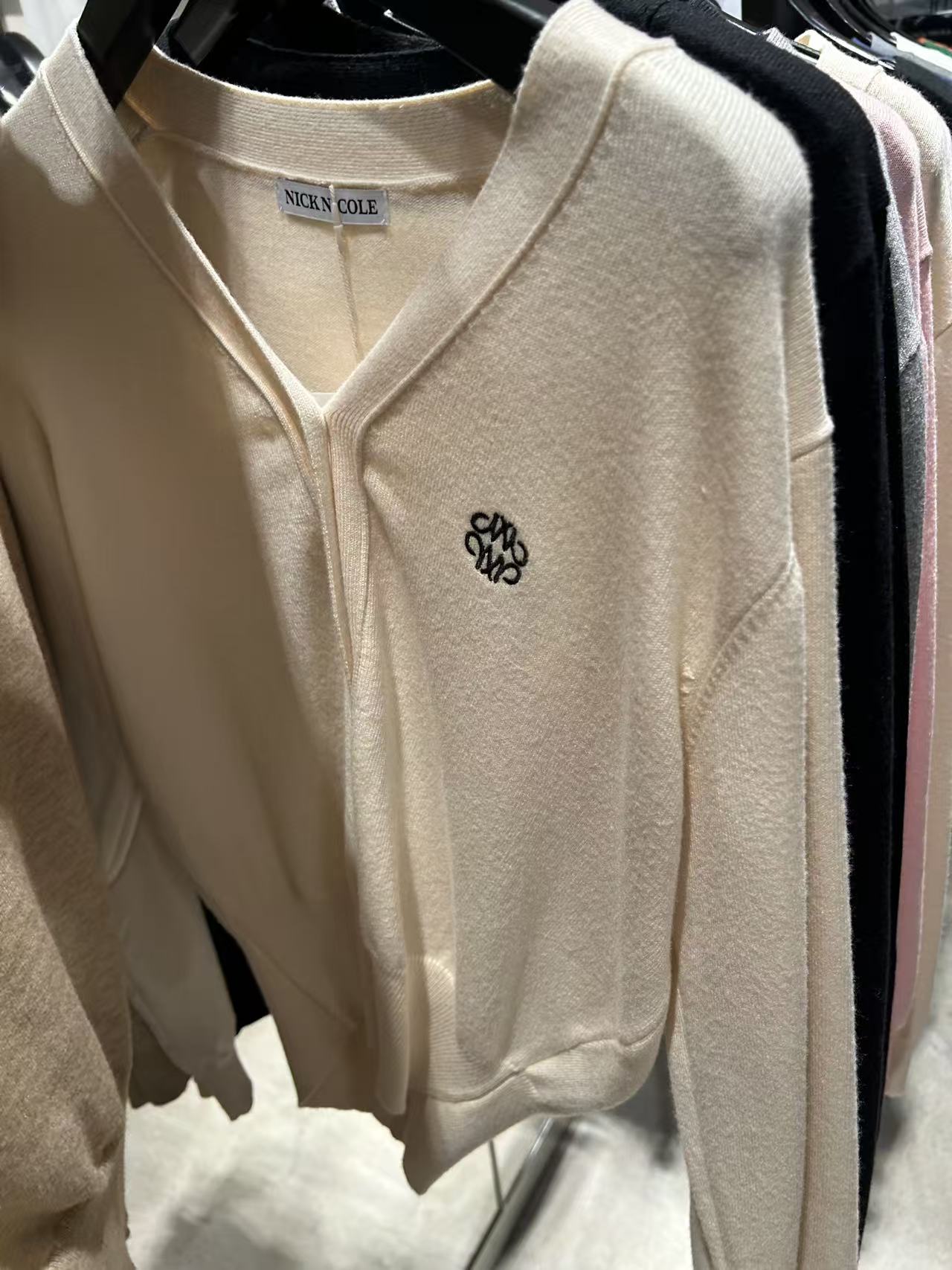 韓國 Nick Nicole Logo Quality Cardigan【NK053】