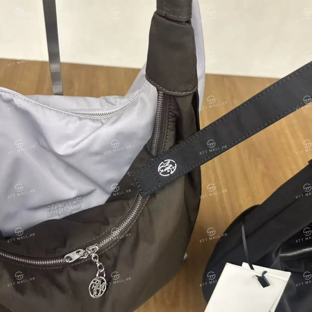 韓國 Marithe Francois Girbaud Classic Logo Hobo Cross Bag【MD105】 Brown 一般商品