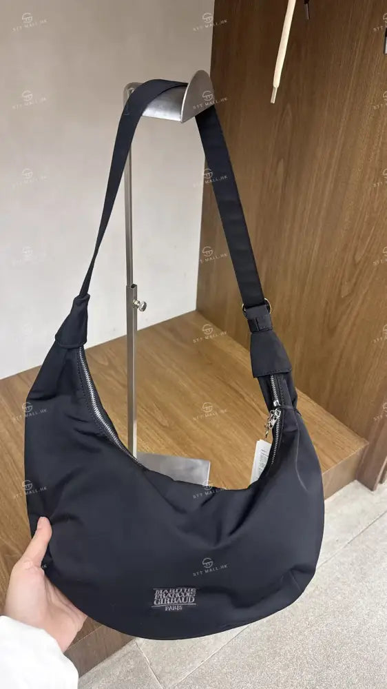 韓國 Marithe Francois Girbaud Classic Logo Hobo Cross Bag【MD105】 一般商品