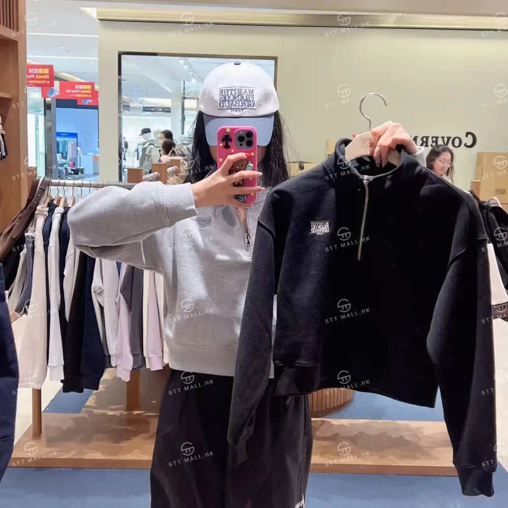 韓國 Marithe Francois Girbaud W Small Classic Logo Half Zipup Crop Sweatshirt【MD135】 Black / S 一般商品