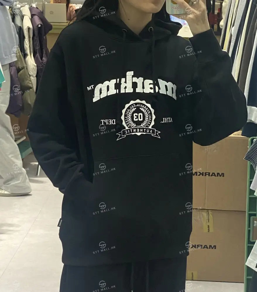韓國 Markm COLLEGE LOGO GRAPHIC HOODIE【MA048】 - STT Mall HK 靚太網購