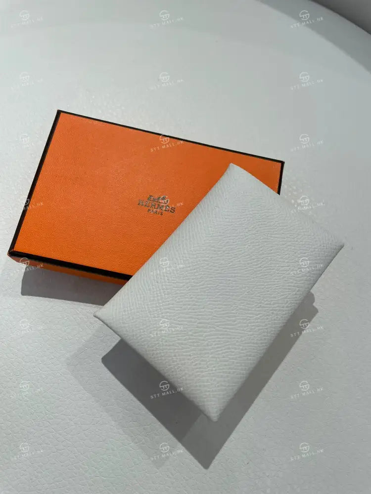 全新 Hermès Calvi Epsom 皮革 散子包 奶昔白 【JS606】 一般商品