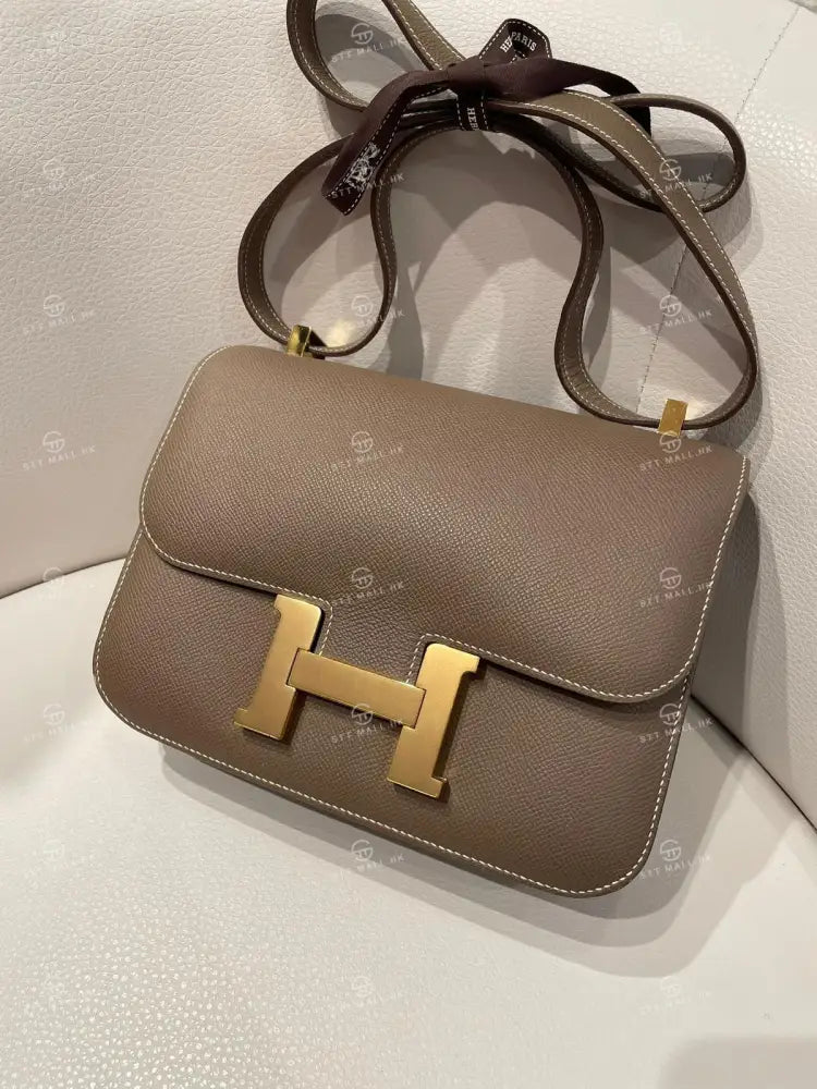 閑置品Celine黑白刺繡琴譜包 訂金 $500 總售價 $5698【JS616】 一般商品