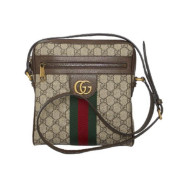 Gucci GG Supreme 斜挎包