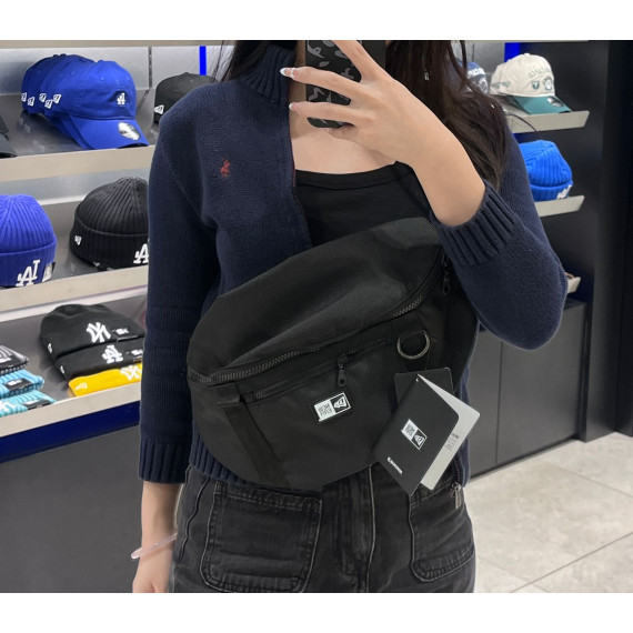 New Era No.14 Acc Waist Bag (Black) [韓國連線 D]‎