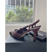 [斷碼36.5] Chanel Slingback 皮拼絹布高跟鞋連禮盒 (深紫紅拼黑色)