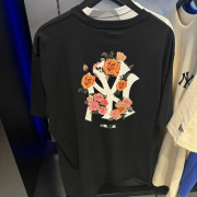 New Era Yankees Flower T-Shirt (Black) [韓國連線 D]‎ (2409)