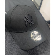 New Era No.20 New York Yankees Black on Black Unstructured Ball Cap [韓國連線 D]‎