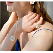 DANA BURTON No.89 Daisy Flower Set (Bracelet+Earring) [韓國連線]