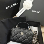 Chanel 迷你連鏡長鍊袋連禮盒 (黑色淡金扣)