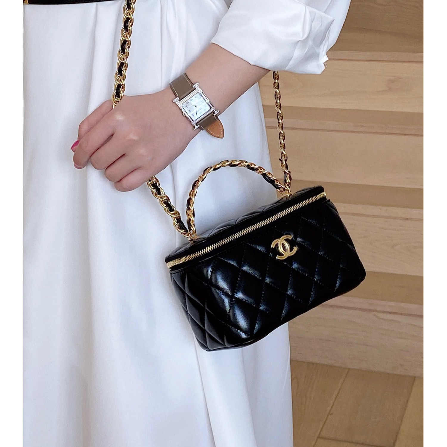 Chanel Handle 連鏡長形Box Bag 連禮盒(黑色拼金Logo)