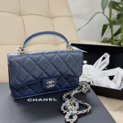 Chanel 手挽垂蓋金色CC logo鏈帶手機袋 連禮盒 (深藍拼天藍)