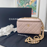 Chanel 小金球CC Logo化妝盒子連禮盒 (淡粉紅色)(可調節長短)