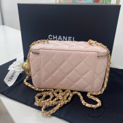 Chanel 小金球CC Logo化妝盒子連禮盒 (淡粉紅色)(可調節長短)